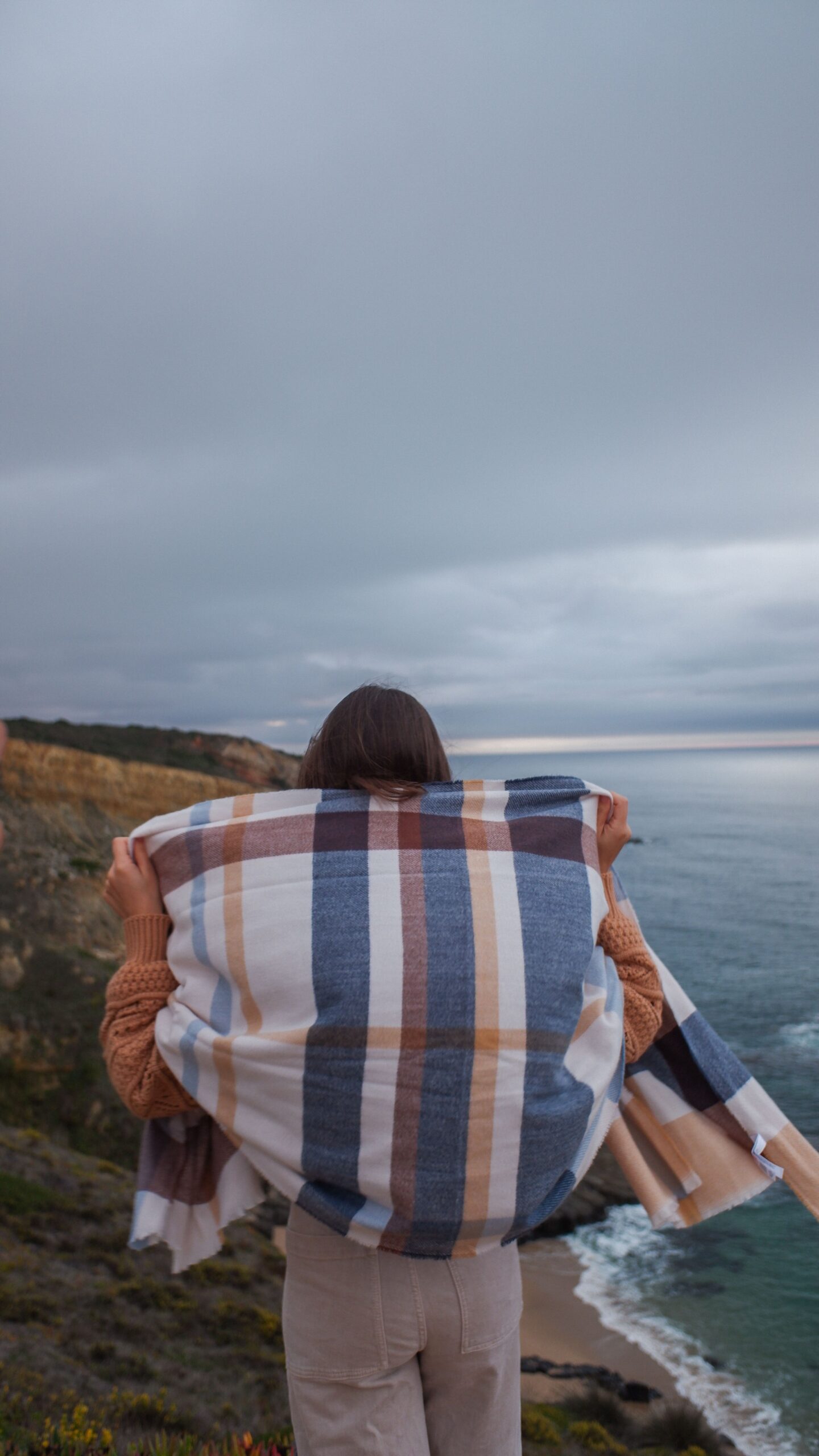 La métaphore de l&rsquo;écharpe : responsabilité émotionnelle et juste place dans la relation